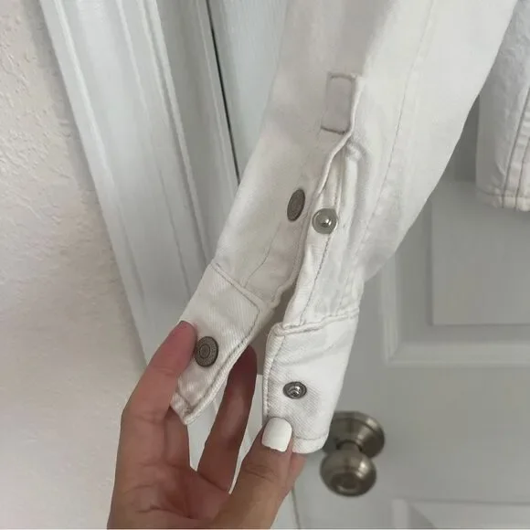 Zara White Denim Shirt/Jacket Sz M Gently Loved - Picture 6 of 6